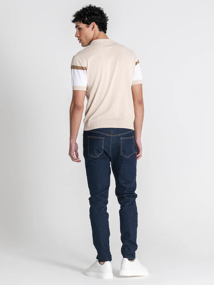 POLO DE MALHA BEGE ÀS RISCAS PONTO CHIC