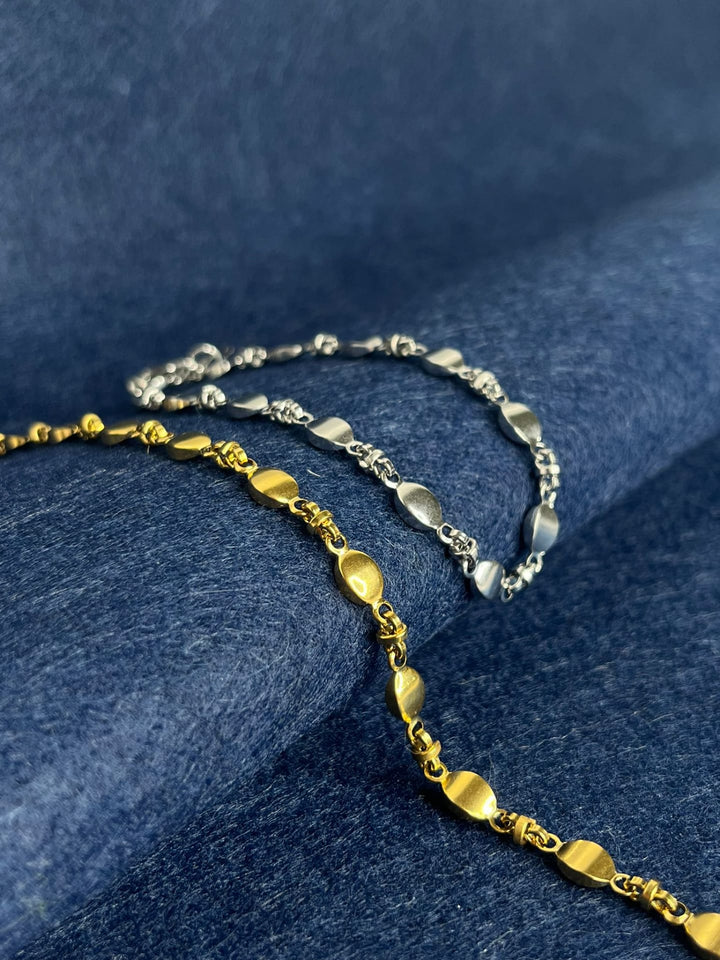 PULSEIRA GOTA DOURADA PONTO CHIC