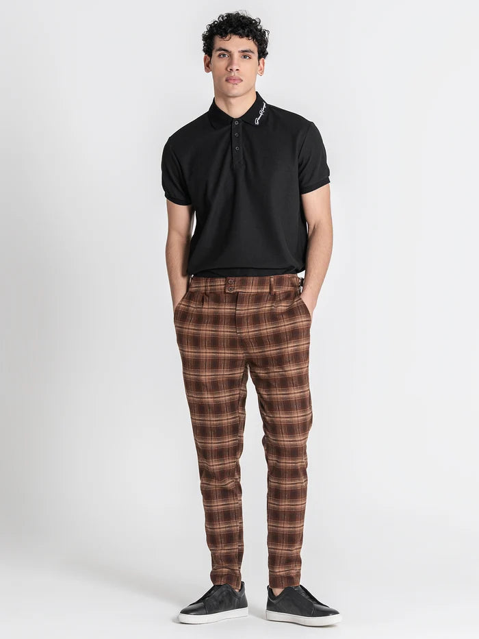 POLO PRETO COM LOGO PONTO CHIC
