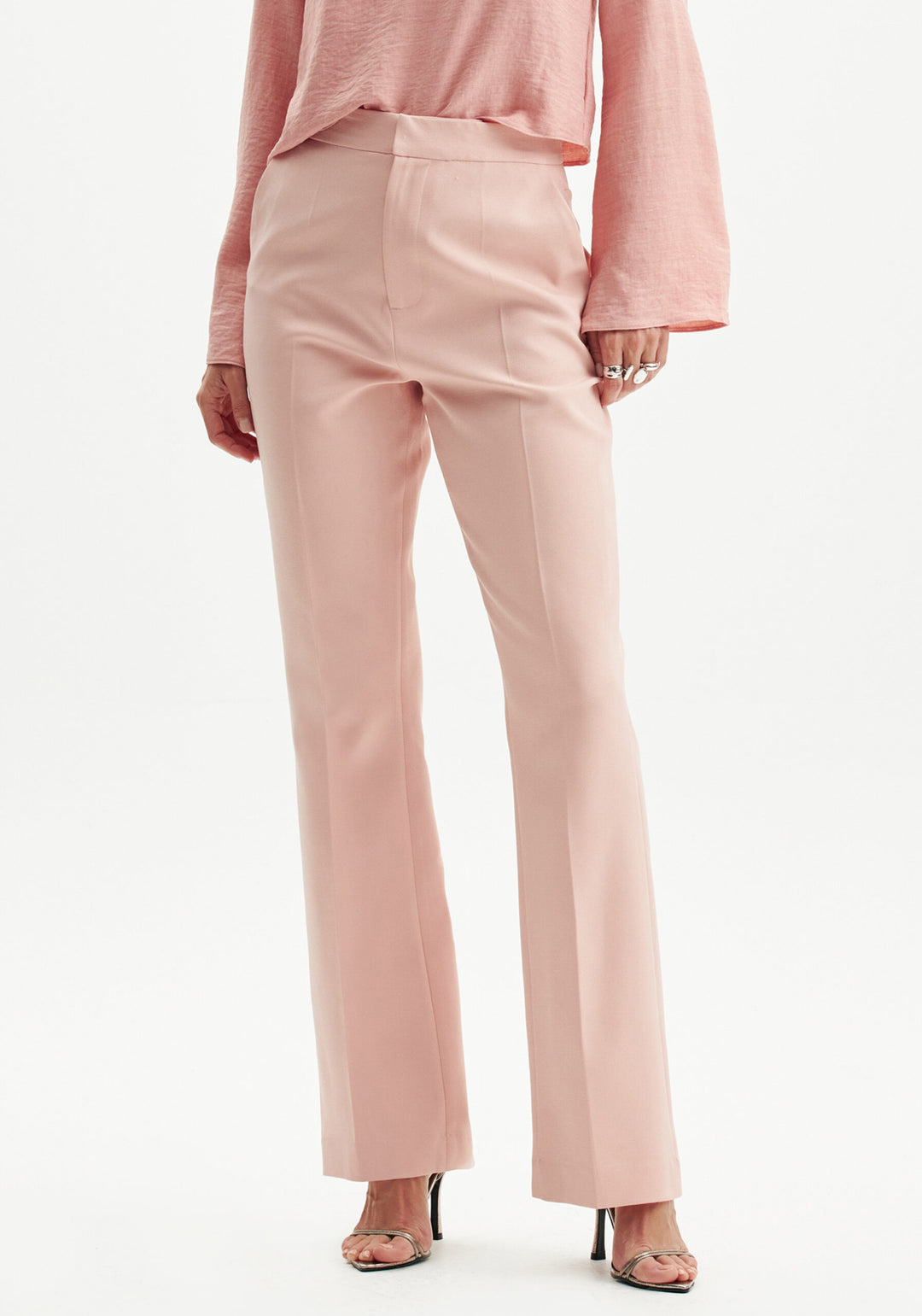 CALÇA CLÁSSICO FLARE ROSA QUARTZO LANÇA PERFUME