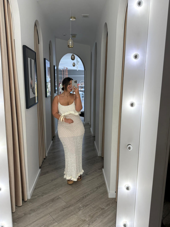VESTIDO COMPRIDO BRANCO TECIDO TRABLHADO PONTO CHIC