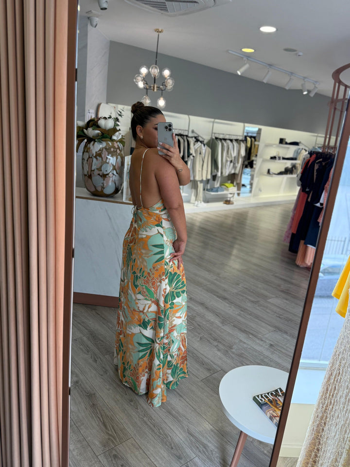 VESTIDO COMPRIDO ESTAMPADO COM RACHA PONTO CHIC