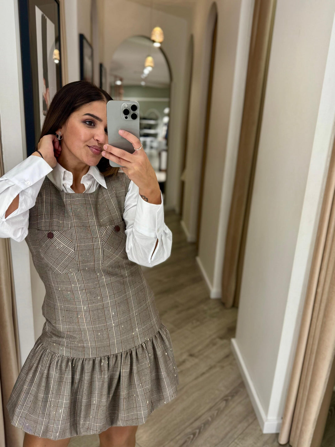 VESTIDO PRÍNCIPE DE GALES COM FOLHO RINASCIMENTO