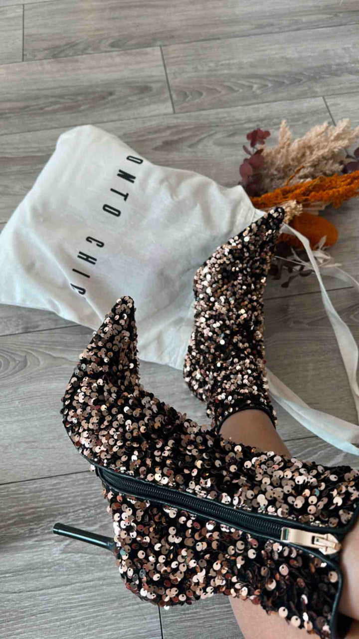 BOTINS DE LANTEJOULAS BRONZE RINASCIMENTO