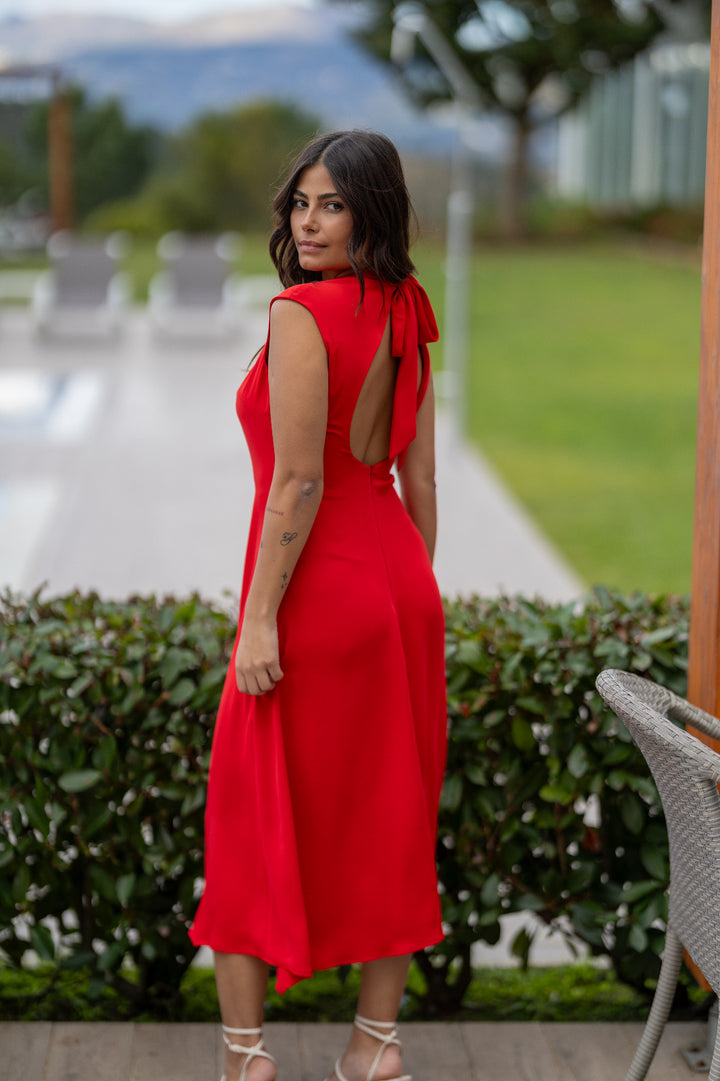 VESTIDO VERMELHO COM ABERTURA NA COSTA PONTO CHIC
