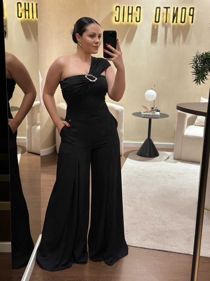 BODY PRETO COM FIVELA PONTO CHIC