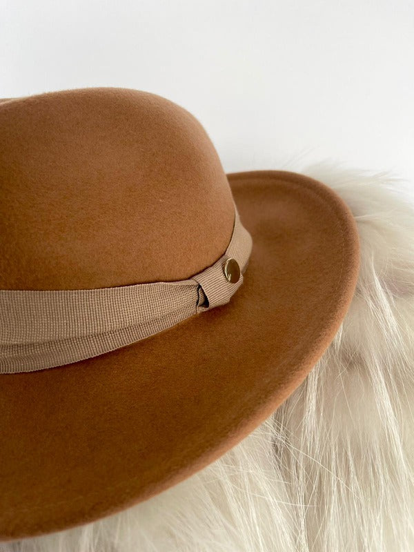 CHAPÉU CAMEL COM FITA DE TECIDO RINASCIMENTO