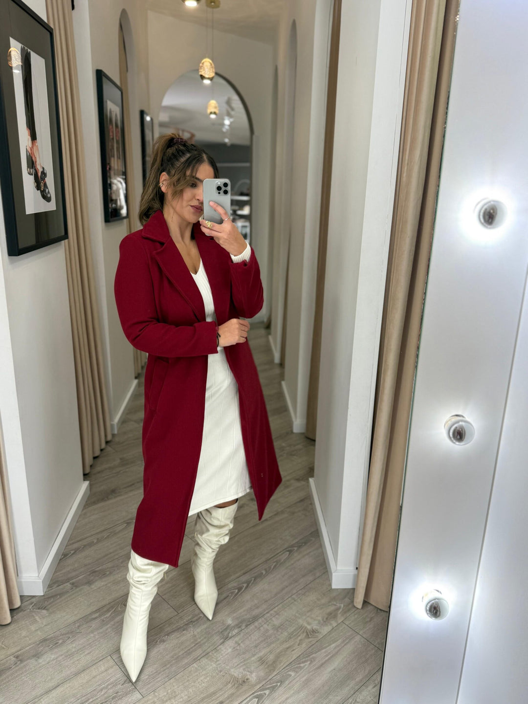 CASACO CLÁSSICO COM LAPELAS VERMELHO PONTO CHIC
