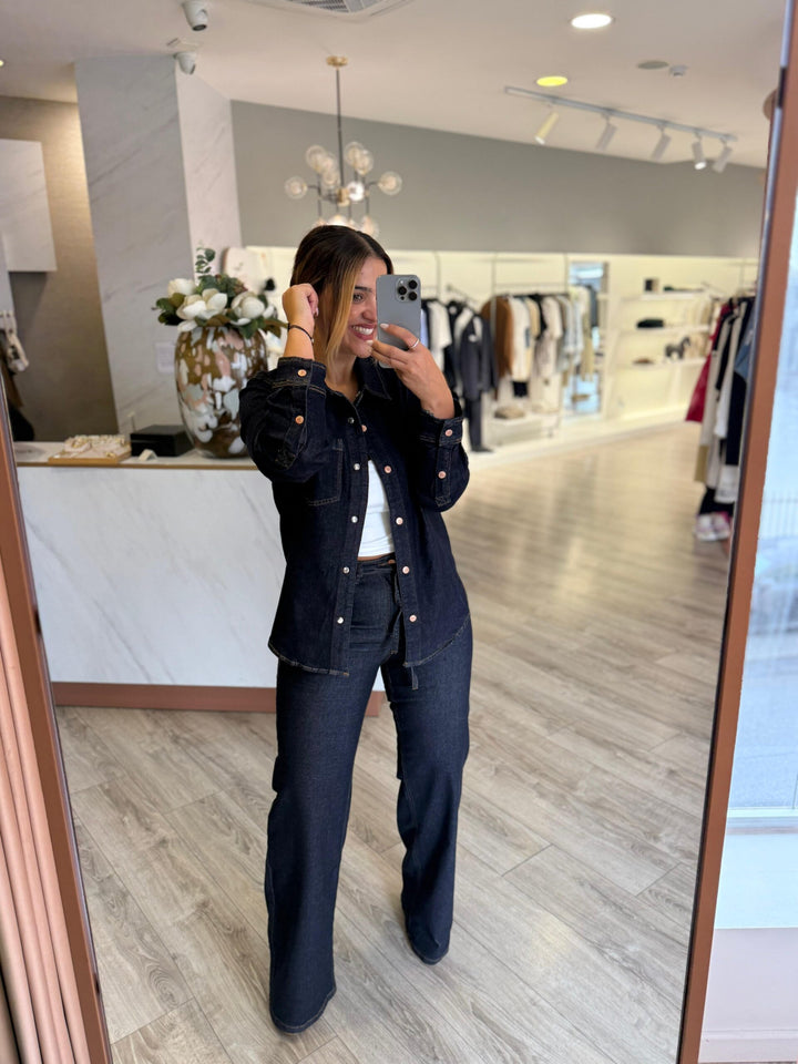 CONJUNTO CAMISA E CALÇAS DENIM PONTO CHIC