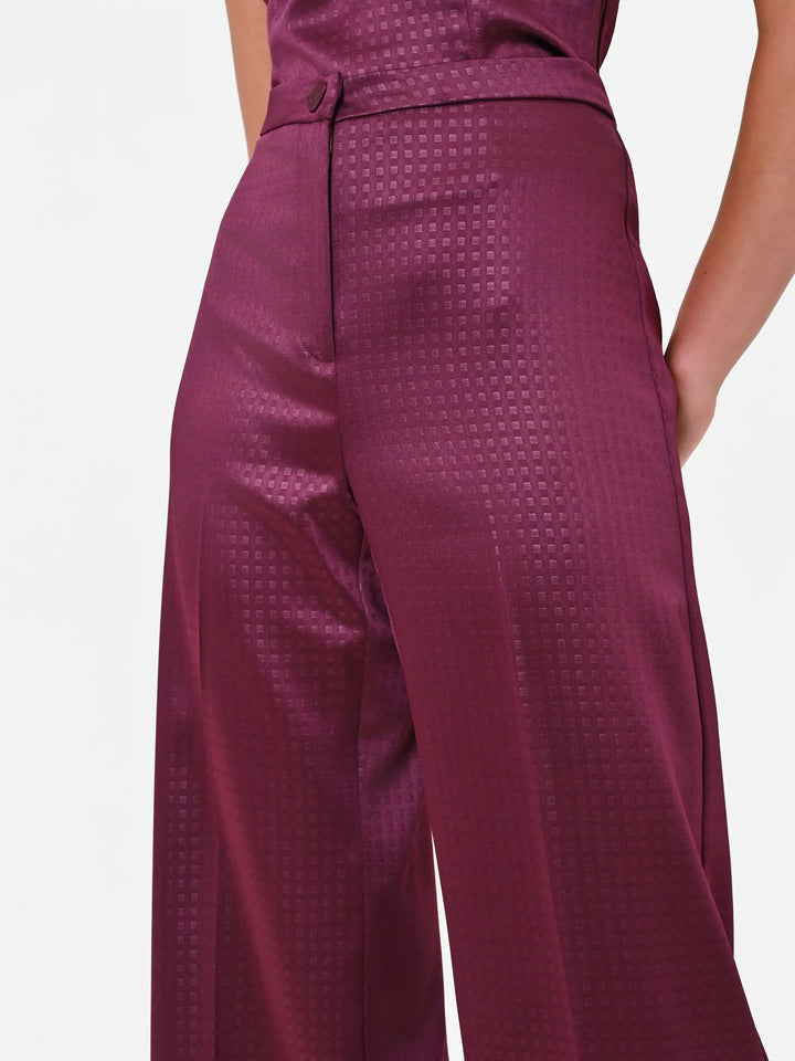 CALÇA BORDÔ TEXTURADA RINASCIMENTO