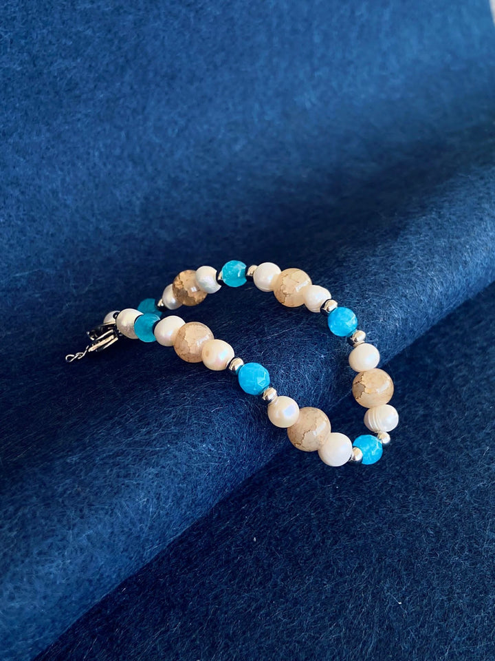 PULSEIRA PEDRAS BEIGE PEARL TURQUOISE PONTO CHIC