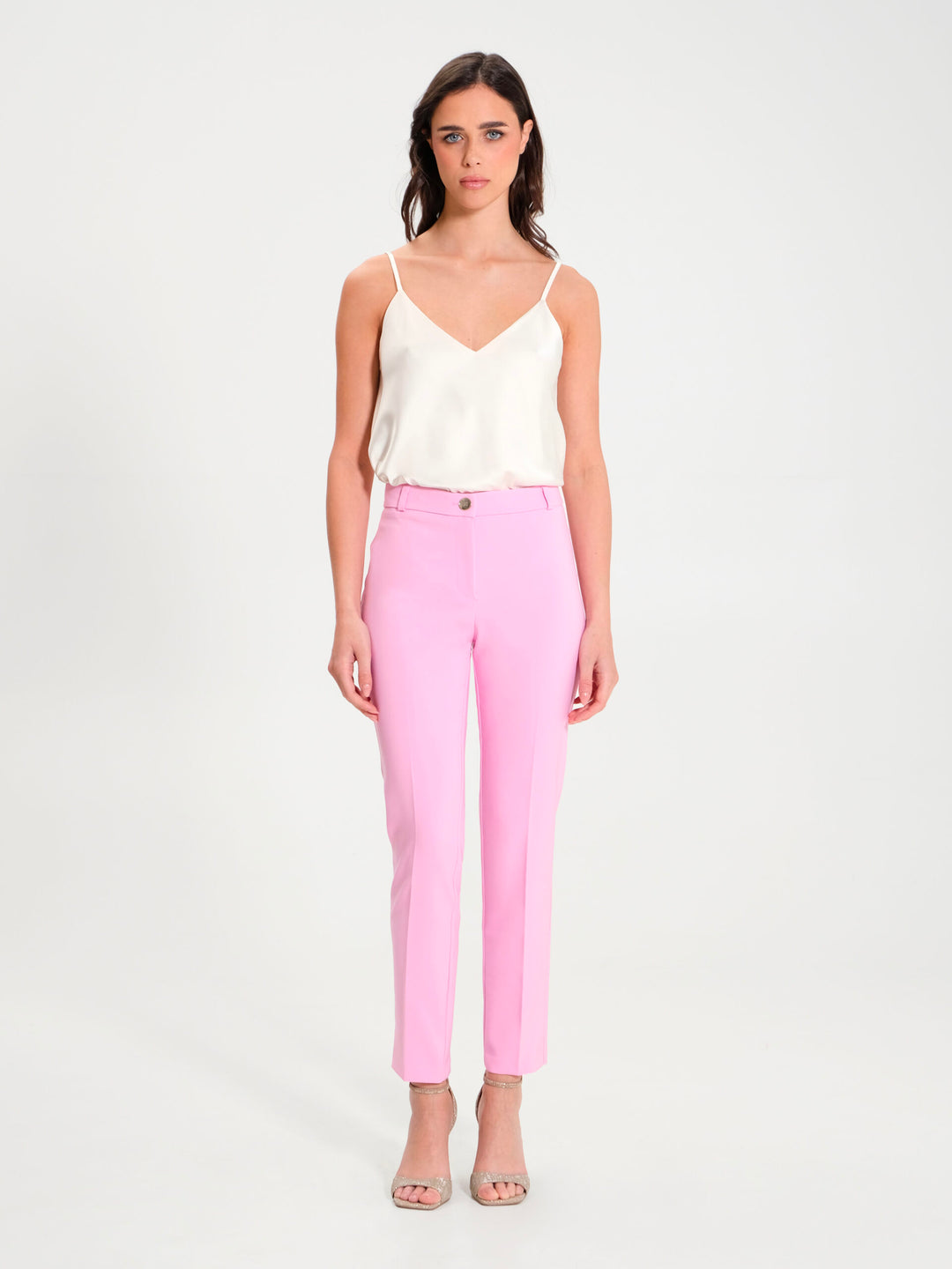 CALÇA ROSA TAFFY COM CORTE JUSTO RINASCIMENTO