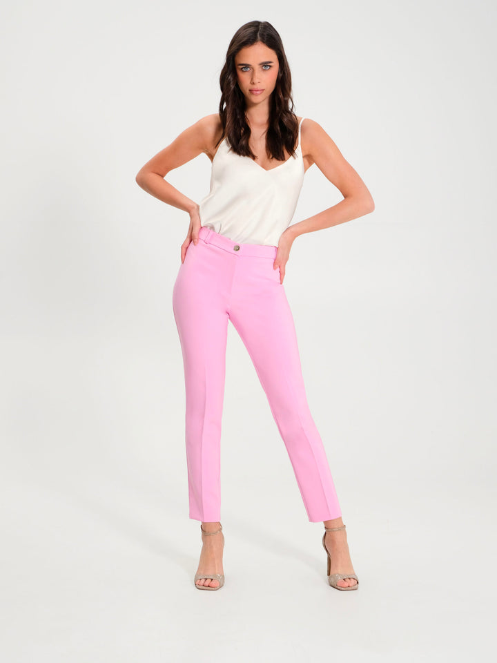 CALÇA ROSA TAFFY COM CORTE JUSTO RINASCIMENTO