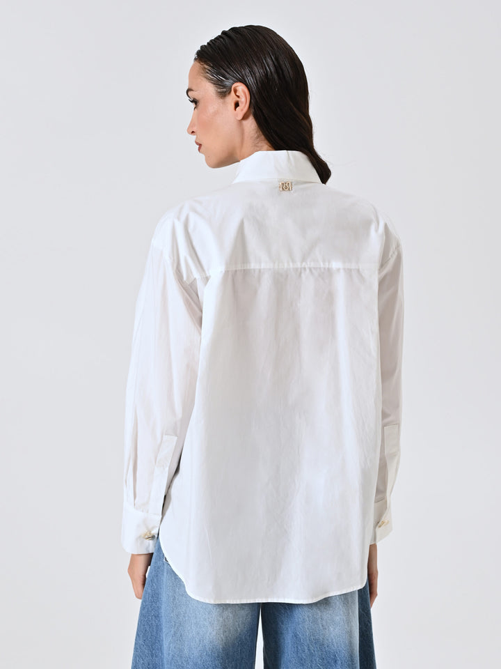CAMISA BRANCA COM BOTÕES METÁLICOS RINASCIMENTO