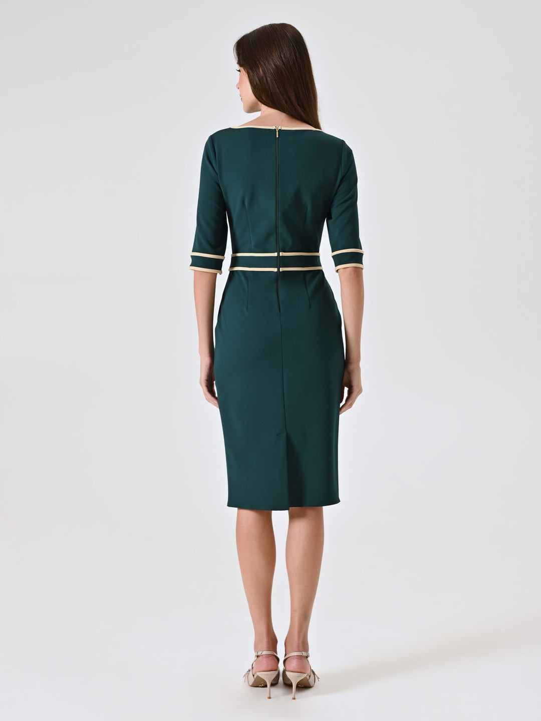 VESTIDO VERDE COM VIVOS EM CONTRASTE RINASCIMENTO