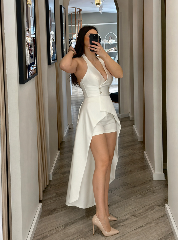CONJUNTO BRANCO COM DETALHES EM PEDRARIA PONTO CHIC