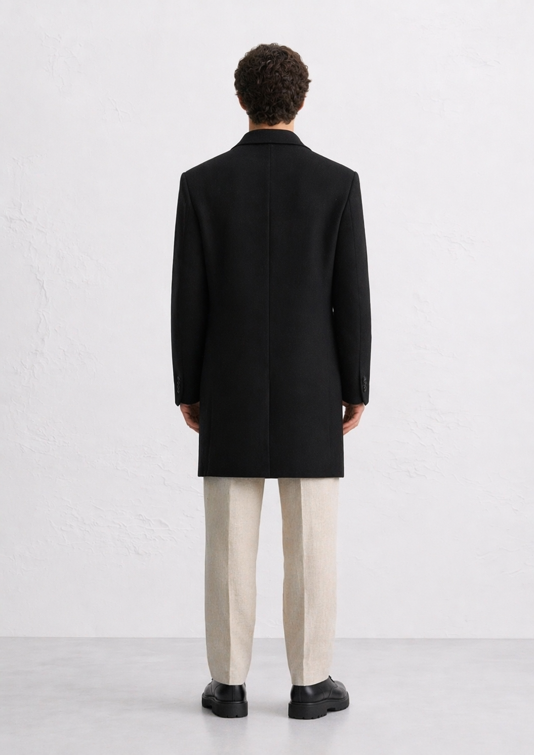 SOBRETUDO PRETO CLÁSSICO IC WEAR