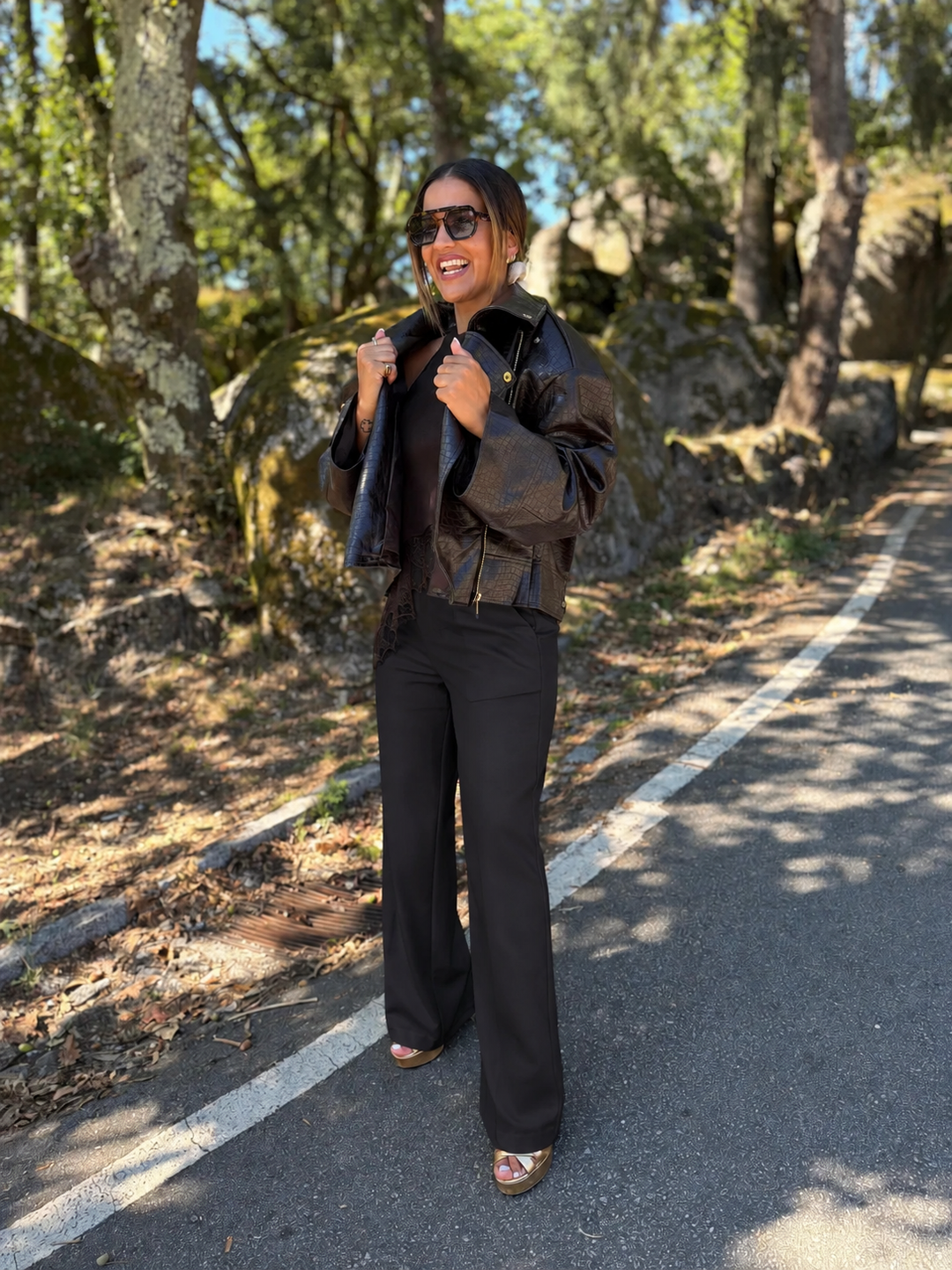 CALÇA PRETA CLÁSSICA PONTO CHIC
