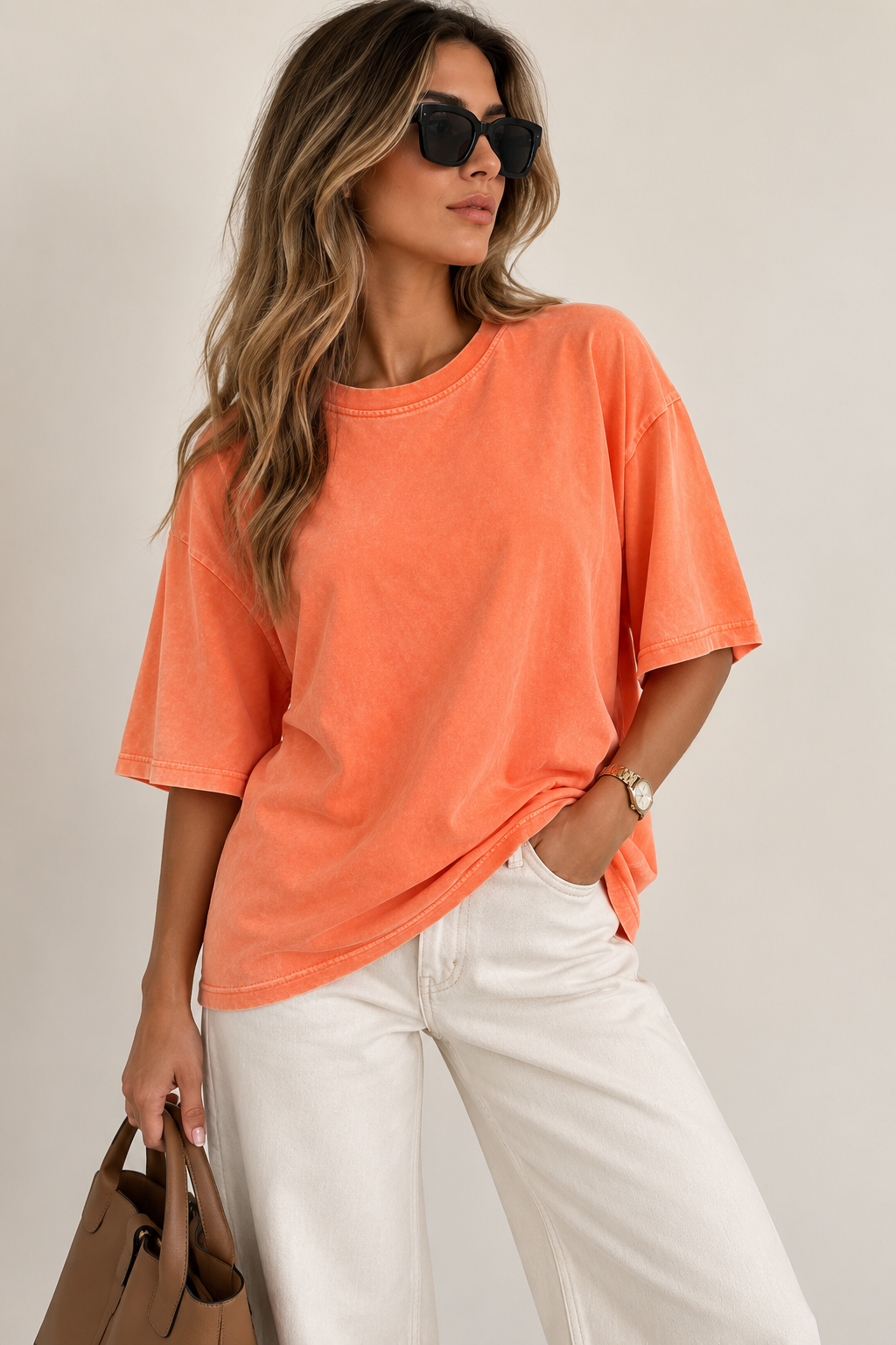 T-SHIRT LARANJA OVERSIZED COM MANGA AMPLA PONTO CHIC