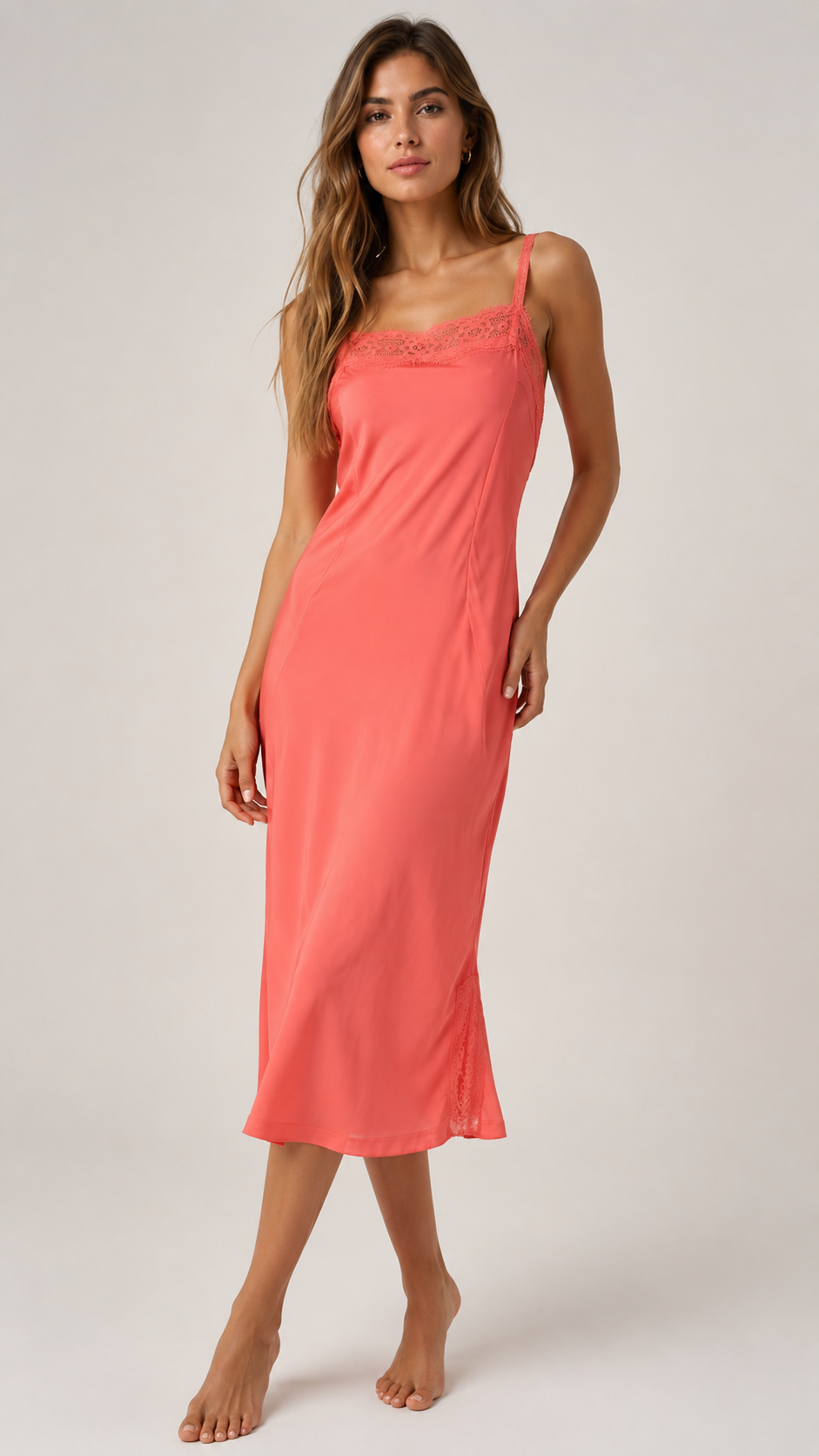 VESTIDO CORAL COM RENDA
