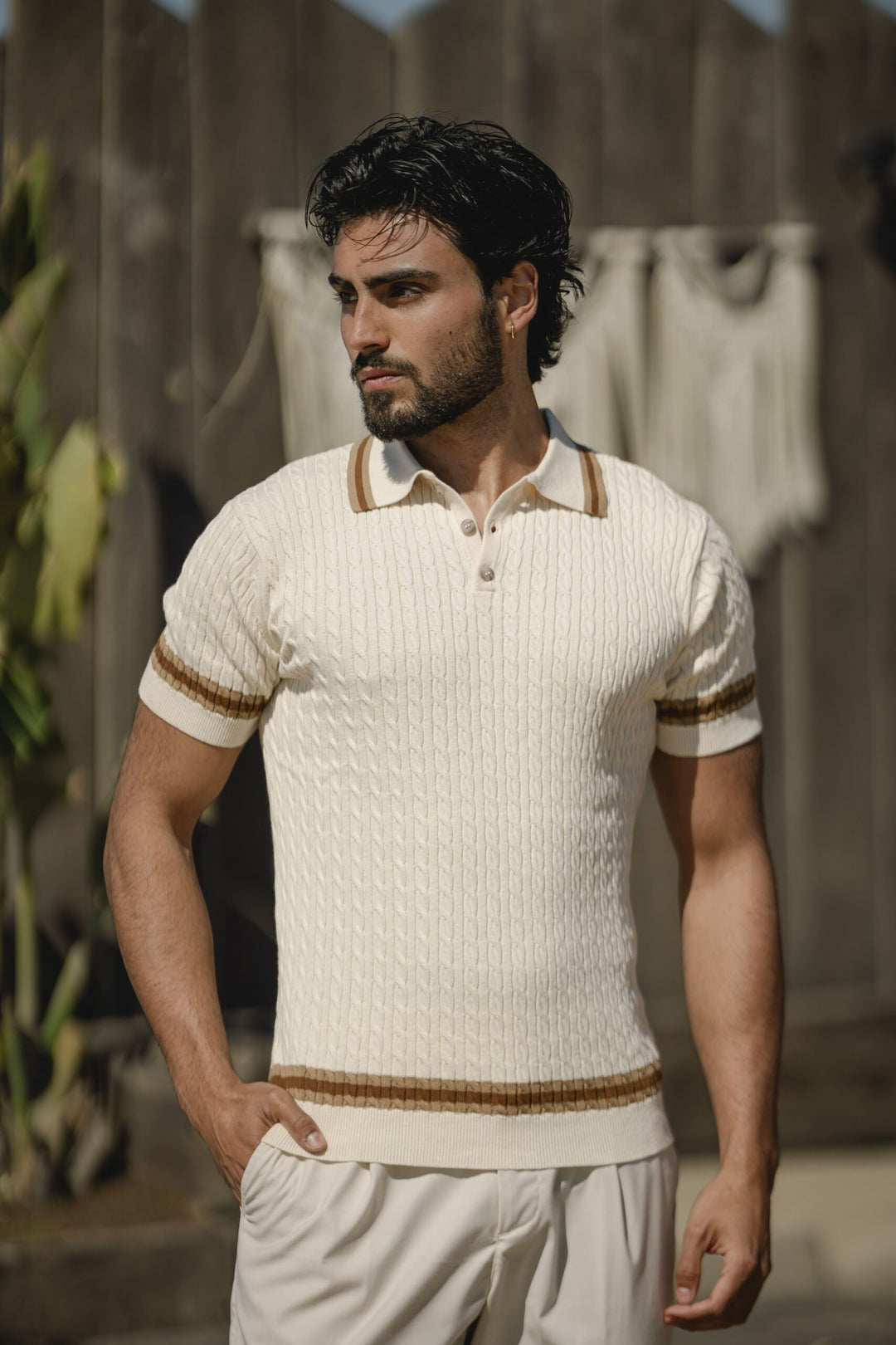 POLO BEGE TRICOT TRANÇA COM BOTÕES PONTO CHIC