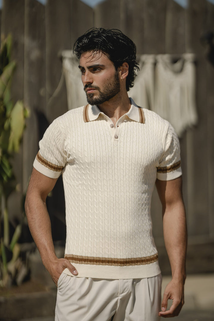 POLO BEGE TRICOT TRANÇA COM BOTÕES PONTO CHIC