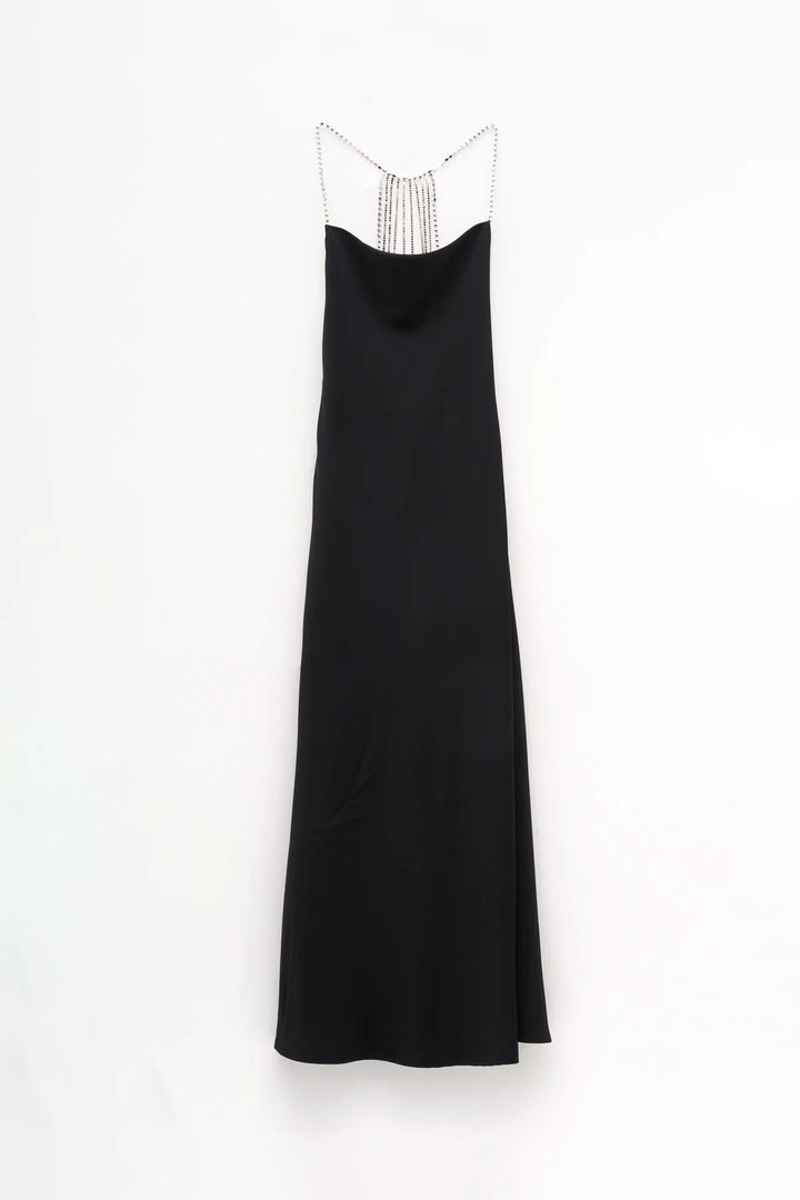 VESTIDO PRETO COM CORRENTES DE BRILHO ELEH