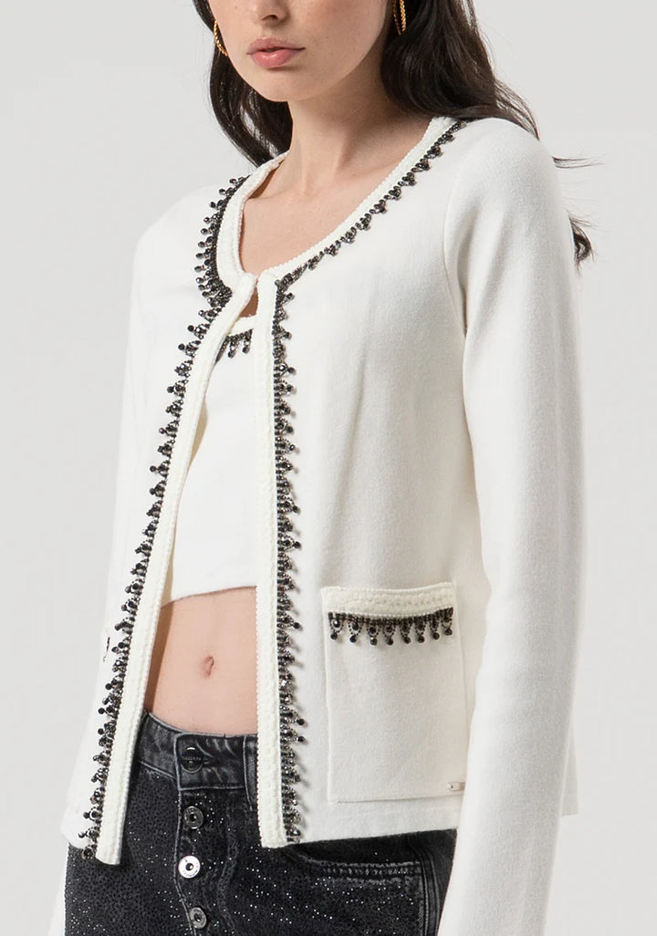 CARDIGAN BRANCO COM APLICAÇÃO DE MIÇANGAS FRACOMINA