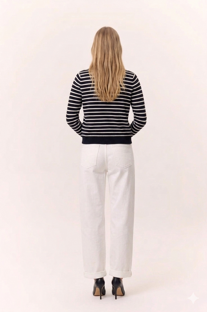 CARDIGAN AZUL E BRANCO ÀS RISCAS COM BOTÕES DOURADOS PONTO CHIC