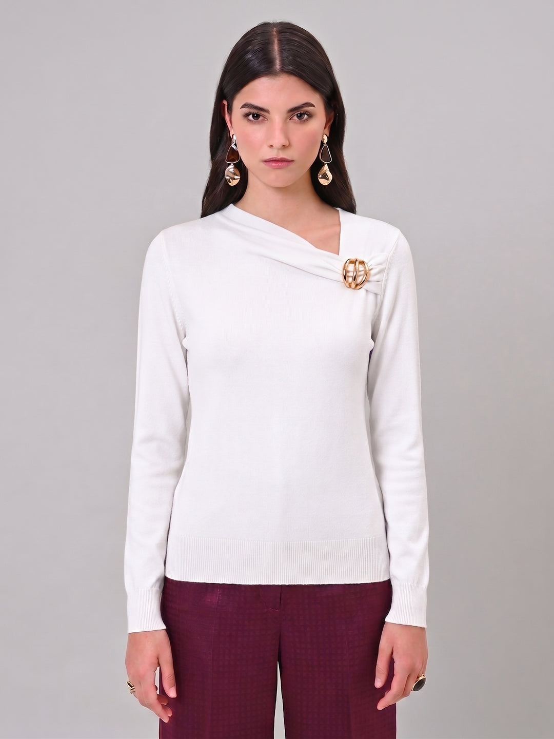 CAMISOLA BRANCA COM FIVELA DOURADA RINASCIMENTO