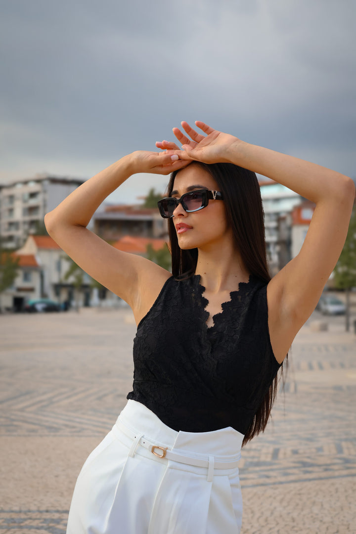 BODY PRETO RENDADO PONTO CHIC