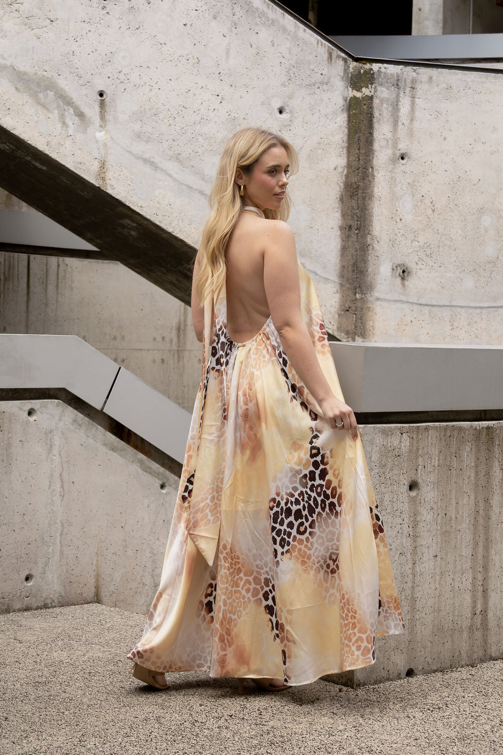 VESTIDO HALTER ANIMAL PRINT ACETINADO SAHOCO