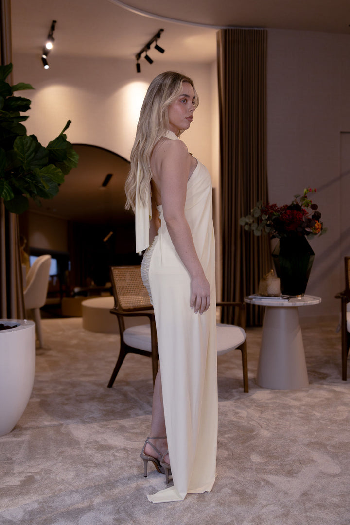 VESTIDO CURTO COM SOBREPOSIÇÃO LANÇA PERFUME