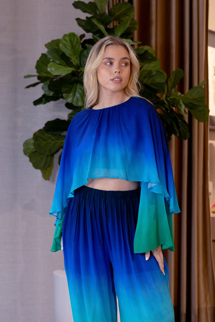 CALÇA PLISSADA DEGRADÉ AZUL E VERDE LANÇA PERFUME