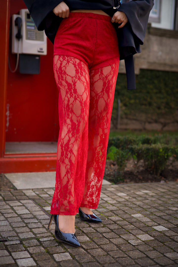 CALÇA RENDADA BORDEAUX COM FORRO PONTO CHIC