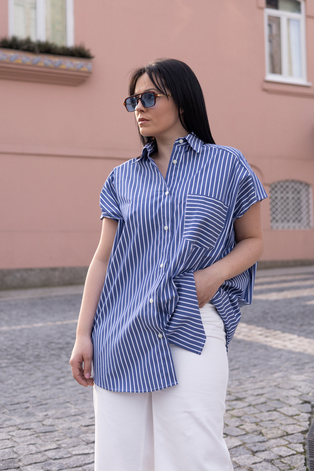 CAMISA CAVEADA AZUL COM RISCA BRANCA GAELLE PARIS