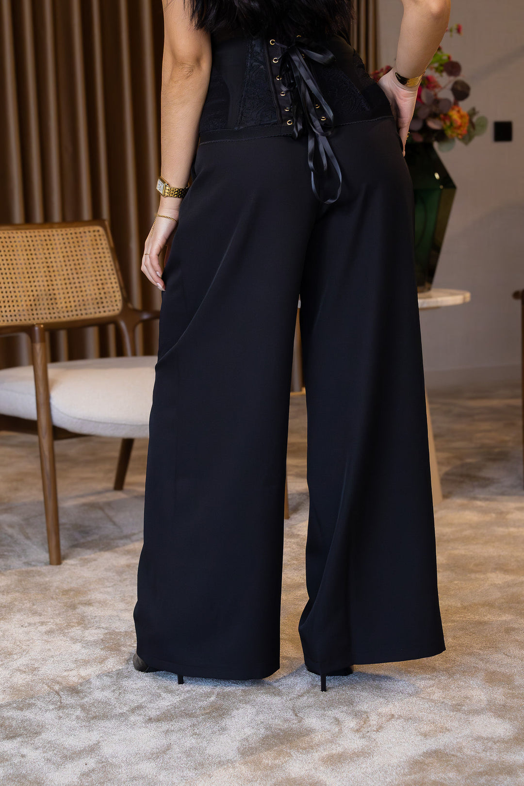 CONJUNTO PRETO DE ALFAIATARIA COM ABOTOAMENTO TRESPASSE PONTO CHIC