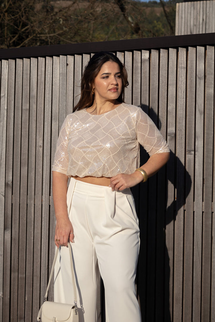 TOP CURTO DOURADO COM LANTEJOULAS RINASCIMENTO