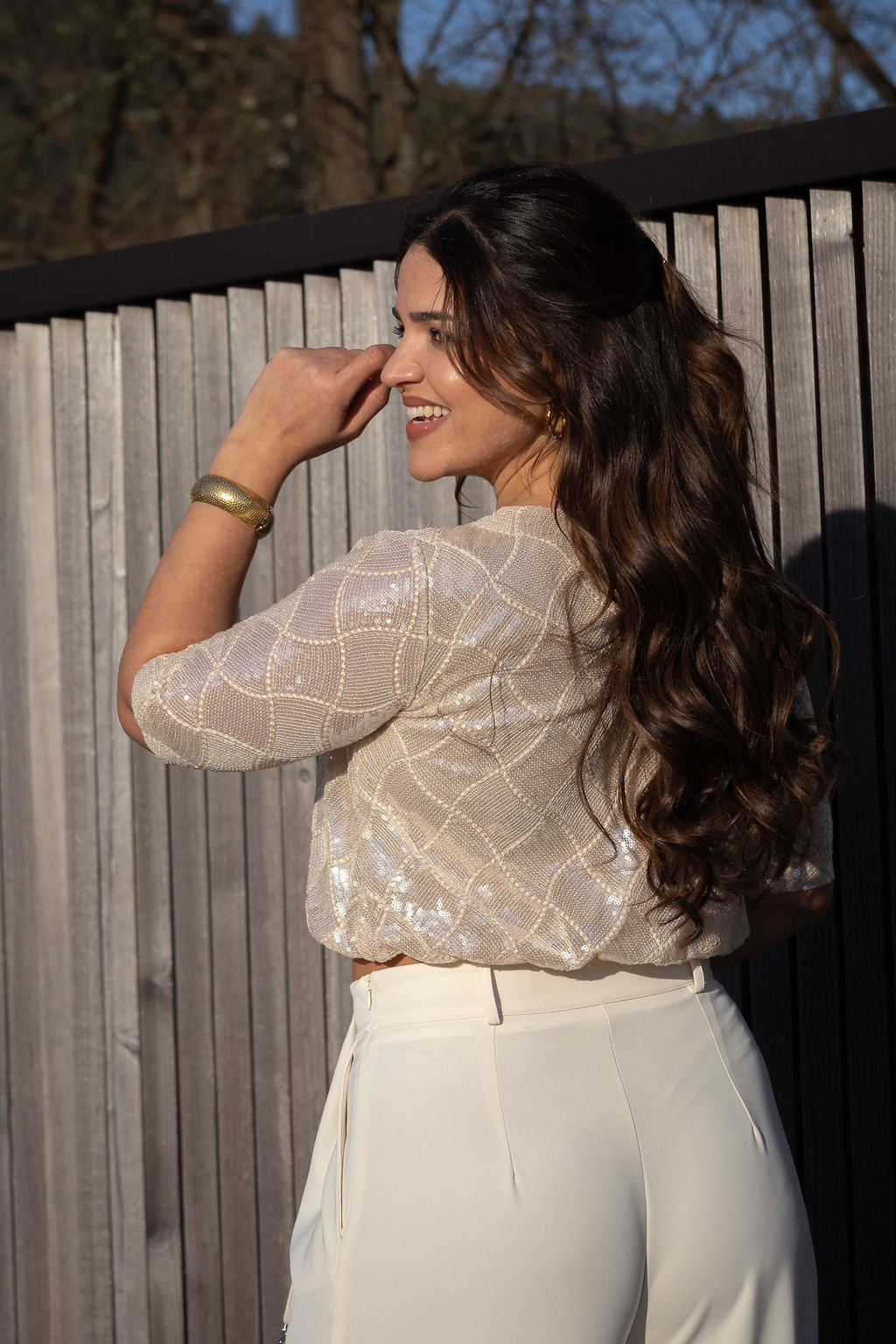 TOP CURTO DOURADO COM LANTEJOULAS RINASCIMENTO