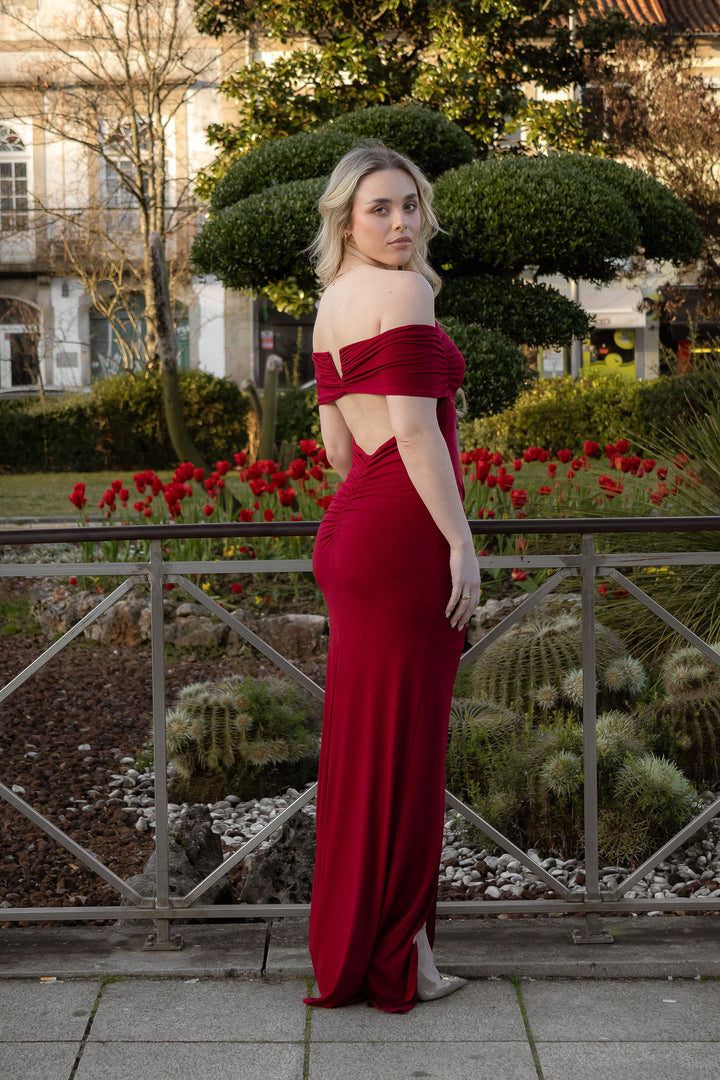 VESTIDO VERMELHO COM DRAPEADO CENTRAL E COSTAS ABERTAS PONTO CHIC