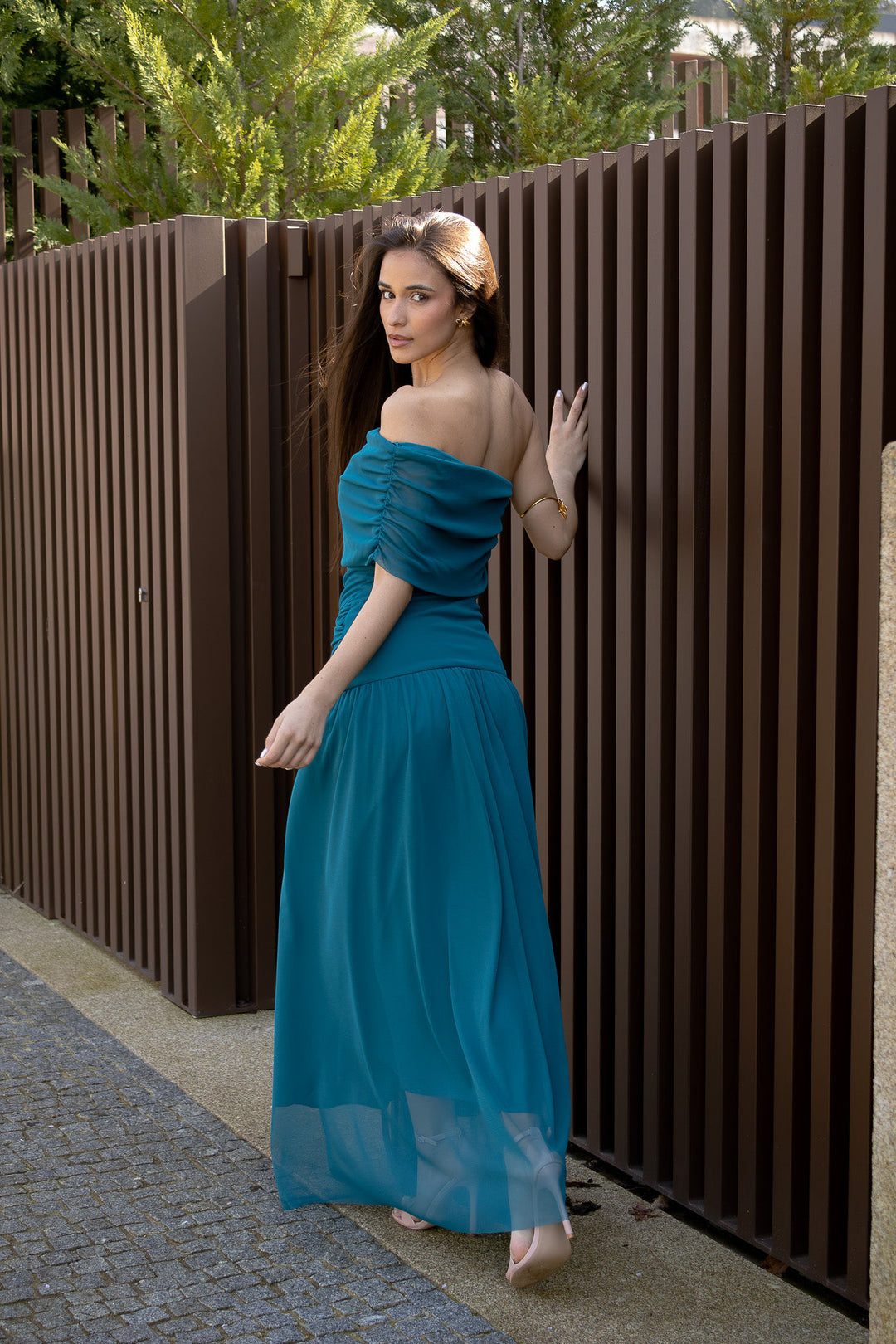 VESTIDO AZUL COM DETALHE ENCAIXADO NA CINTURA PONTO CHIC