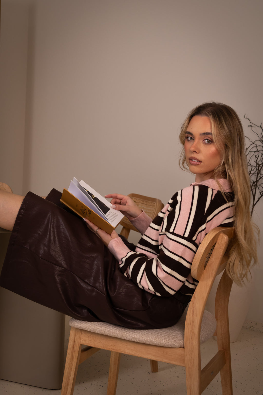 CAMISOLA ROSA E CASTANHA DE FECHO PONTO CHIC