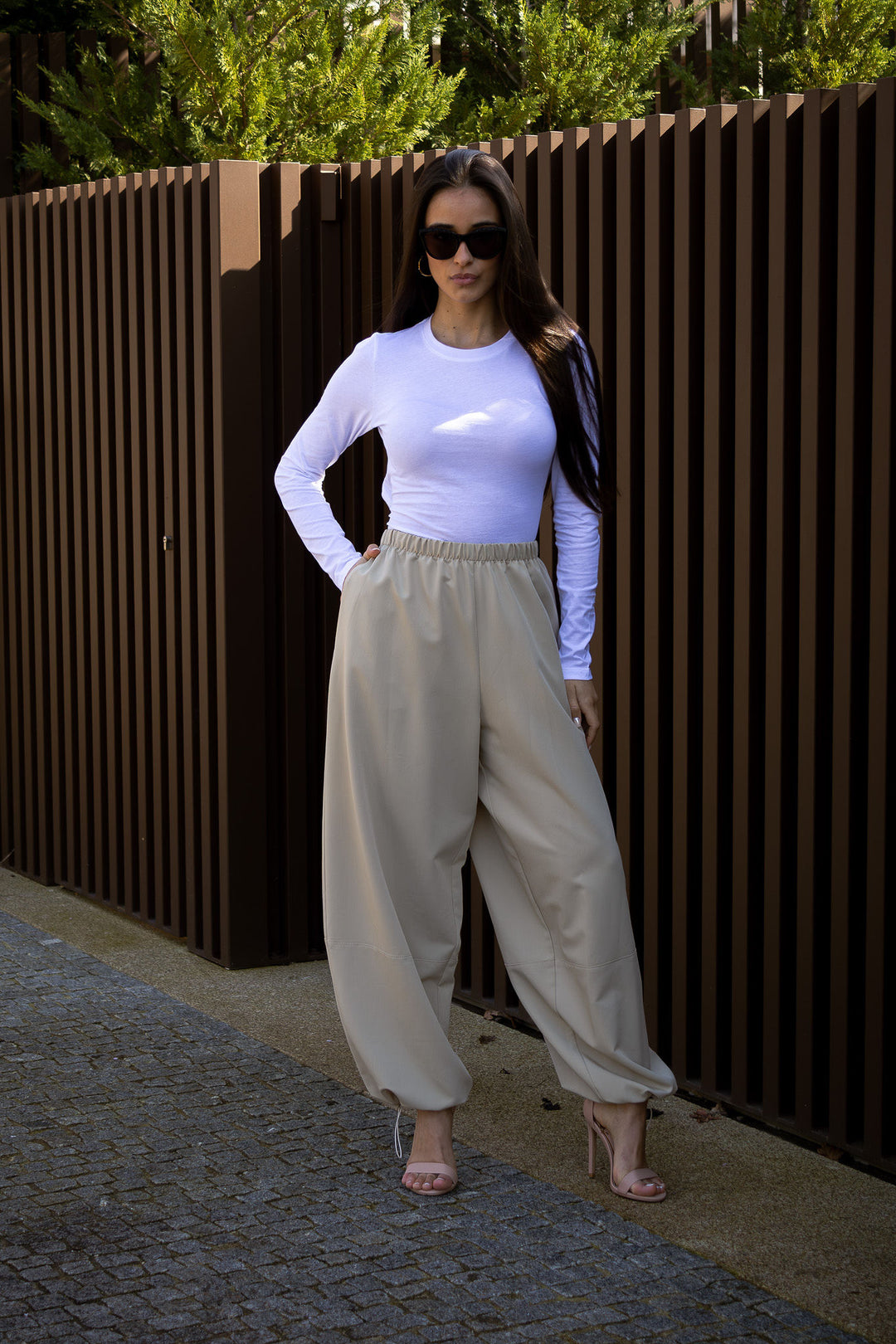 TOP BRANCO COM NÓ NAS COSTAS DIXIE