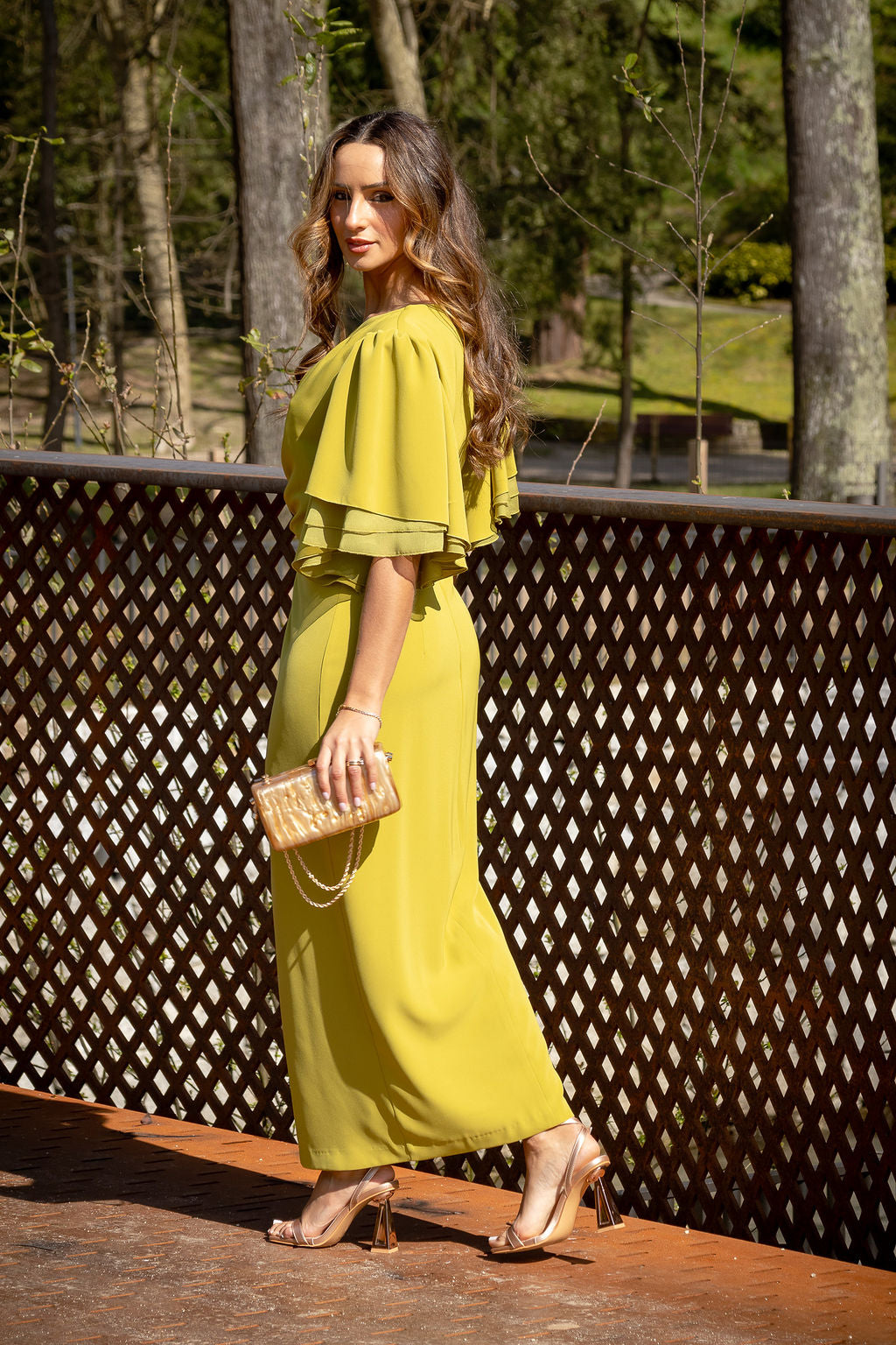 VESTIDO MIDI VERDE OLIVA COM NÓ FRONTAL PONTO CHIC