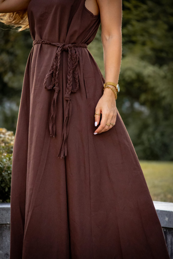 VESTIDO CASTANHO COMPRIDO FLUÍDO PONTO CHIC
