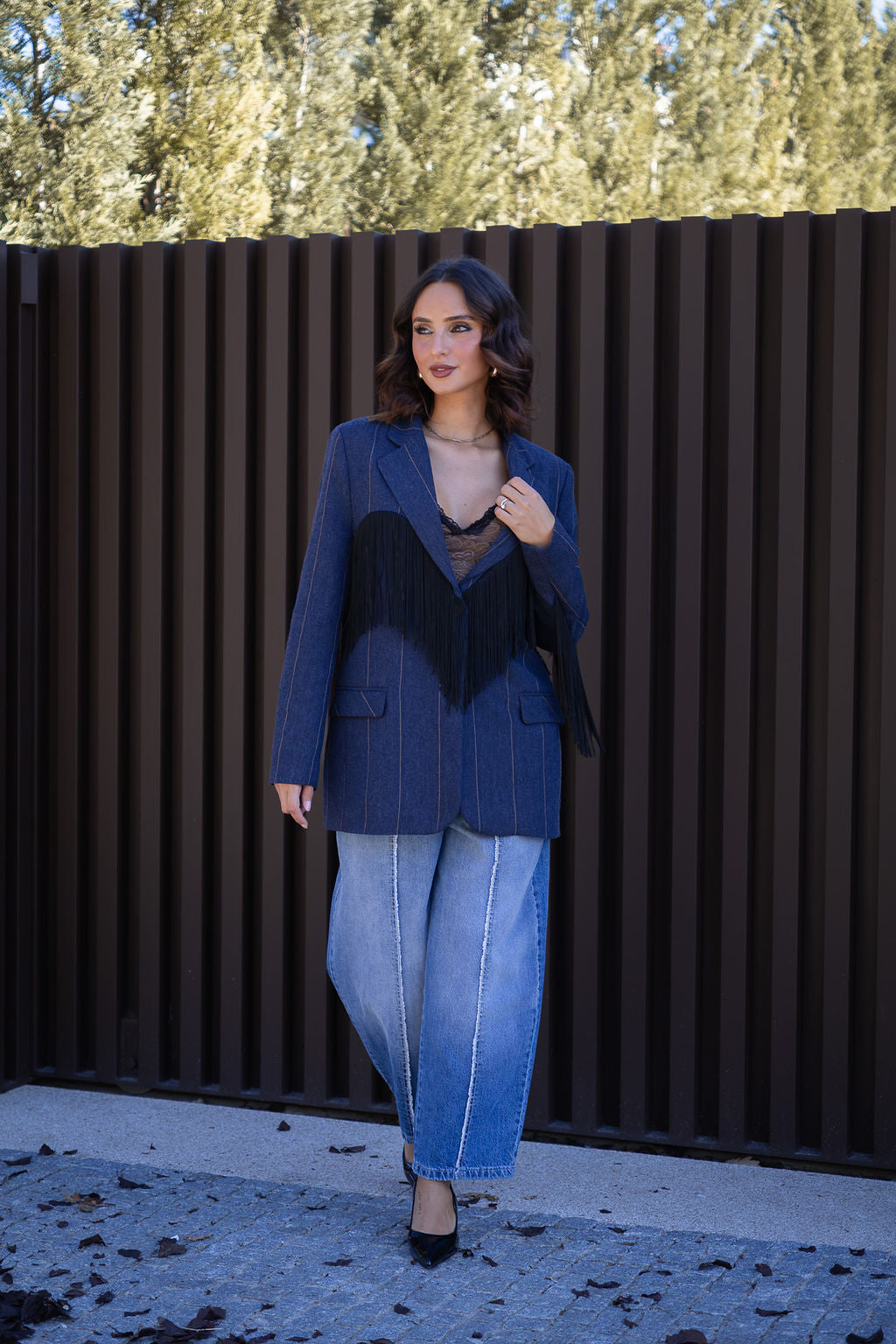 BLAZER AZUL DENIM ÀS RISCAS COM FRANJAS DIXIE