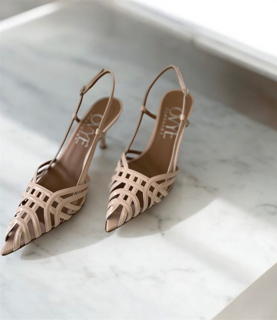 SAPATO NUDE PONTO CHIC
