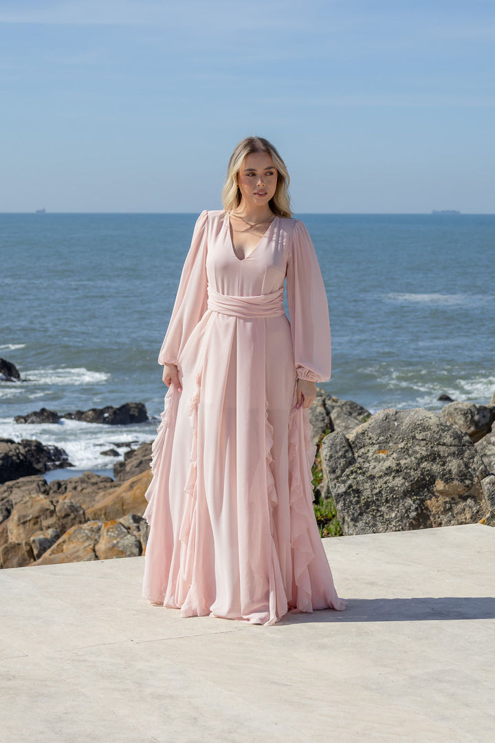 VESTIDO COMPRIDO ROSA COM FOLHOS E MANGA ABALONADA SAHOCO