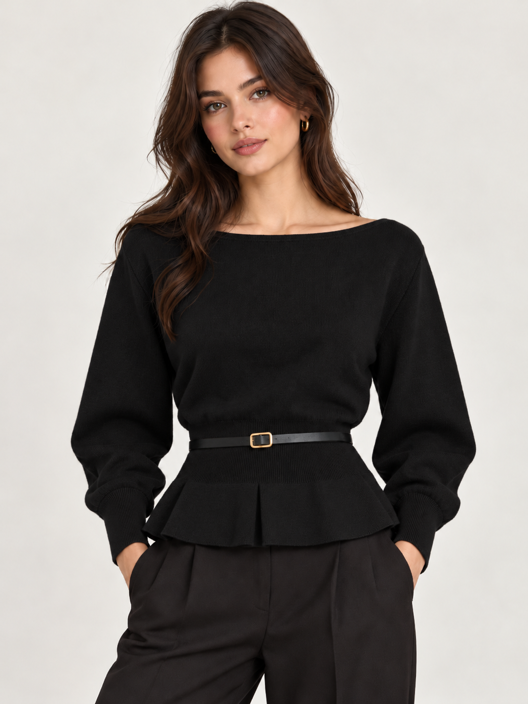 CAMISOLA PRETA COM CINTURA AJUSTADA FOLHO E CINTO PONTO CHIC