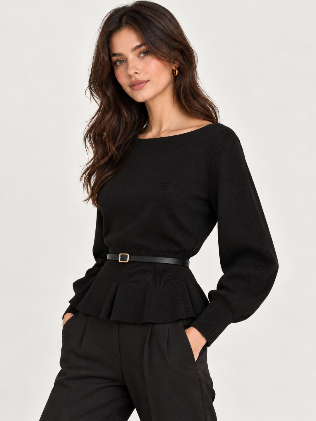 CAMISOLA PRETA COM CINTURA AJUSTADA FOLHO E CINTO PONTO CHIC